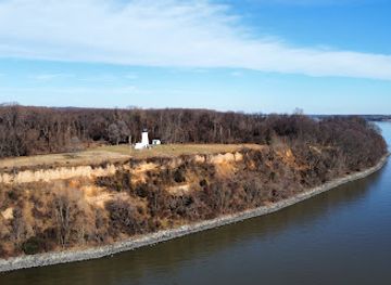maryland/elk-neck-state-park/attraction/turkey-point-lighthouse