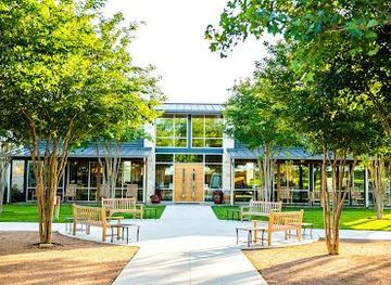 virginia/fredericksburg/attraction/texas-wine-collective