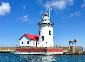 michigan/the-thumb/attraction/harbor-beach-lighthouse