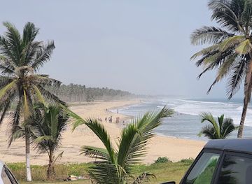 ghana/central-region/attraction/sir-charles-beach-winneba