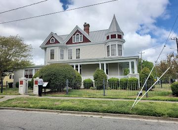 virginia/newport-news/attraction/the-newsome-house-museum-cultural-center