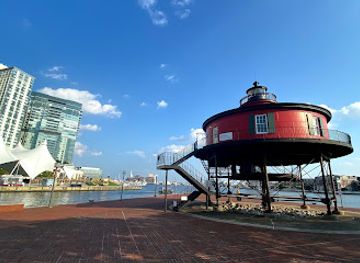 maryland/baltimore/inner-harbor/attraction/seven-foot-knoll-lighthouse