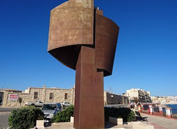 malta/zurrieq/attraction/end-of-cold-war-memorial