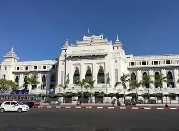 myanmar-burma/yangon/attraction/yangon-city-hall