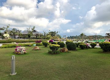 brunei/mukim-batu-apoi/attraction/taman-mahkota-jubli-emas