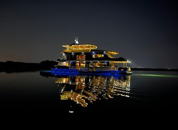 united-arab-emirates/umm-al-quwain/attraction/al-shaali-lagoon