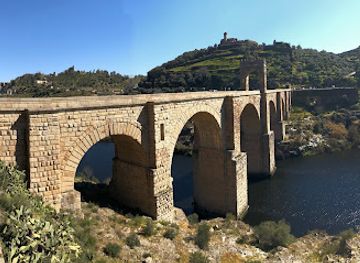spain/extremadura/attraction/alcantara-roman-bridge