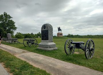 pennsylvania/gettysburg-battlefield/attraction/the-angle-at-gettysburg