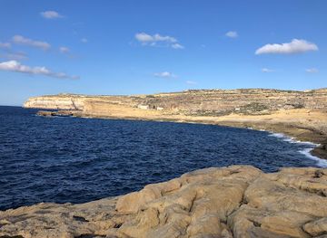 malta/dwejra-bay/attraction/tilt-rock-il