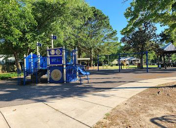 alabama/fairhope/attraction/fairhoper-s-community-park