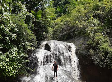 bangladesh/bandarban-hill-tracts/attraction/talukdarpara-waterfall