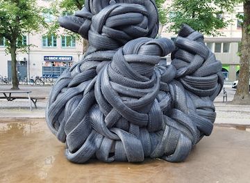 sweden/orebro/attraction/rubber-duck