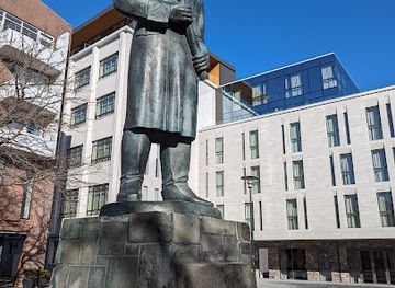 iceland/reykjavik/laugardalur/attraction/fogetagarourinn