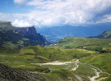italy/val-di-fassa/attraction/forcella-denti-di-terrarossa
