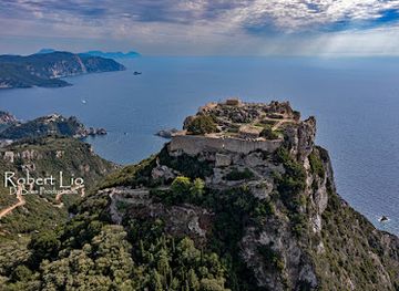 greece/ionian-islands/attraction/angelokastro