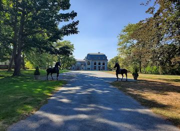 rhode-island/yawgoo-valley-ski-area/attraction/belcourt-of-newport