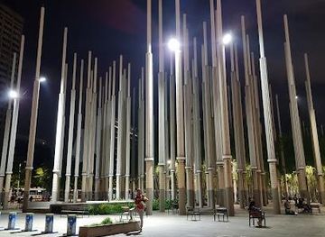 colombia/medellin/attraction/plaza-cisneros