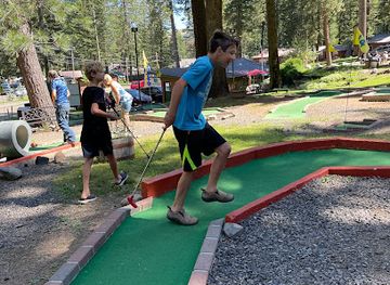 oregon/wallowa-lake/attraction/mt-pines-adventure-golf