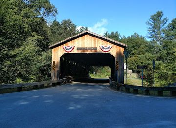 massachusetts/mohawk-trail/attraction/bissell-covered-bridge
