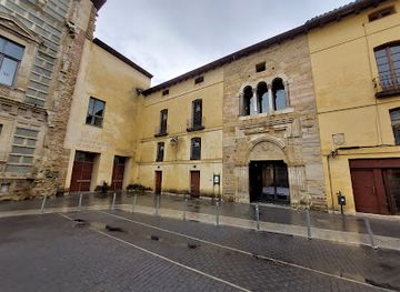 spain/castile-and-leon/attraction/palacio-del-conde-luna