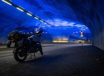 norway/vestlandet/attraction/roundabout-in-tunnel