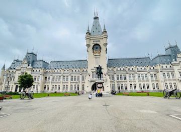 romania/iasi/attraction/the-equestrian-statue-of-stephen-the-great