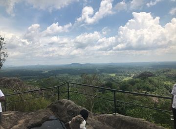 sri-lanka/gampaha-district/attraction/maligathanna-raja-maha-viharaya