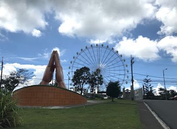 philippines/tagaytay/attraction/praying-hands