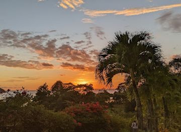 costa-rica/manuel-antonio-national-park/attraction/sunset-viewpoint-manuel-antonio