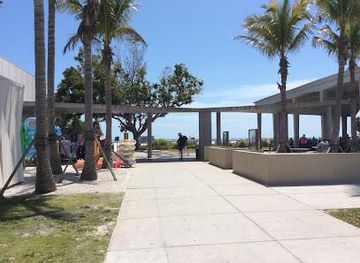 florida/sarasota/attraction/siesta-beach-pavillion