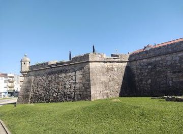 portugal/guimaraes/attraction/castelo-da-povoa