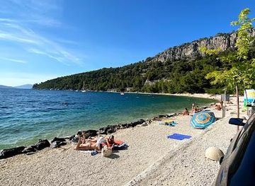 croatia/trogir/attraction/kasjuni-beach