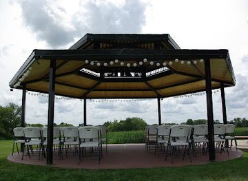 iowa/driftless-area/attraction/empty-nest-winery