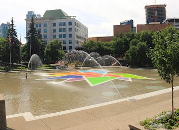 canada/ottawa/hintonburg/attraction/famous-five-statue