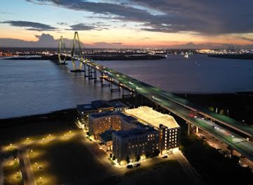 south-carolina/charleston/attraction/arthur-ravenel-jr-bridge