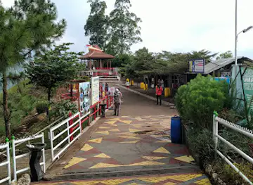 Wisata paralayang