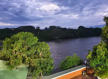Malecón Río Magdalena / Río Yuma