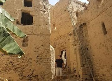 oman/nizwa/attraction/birkat-al-mouz