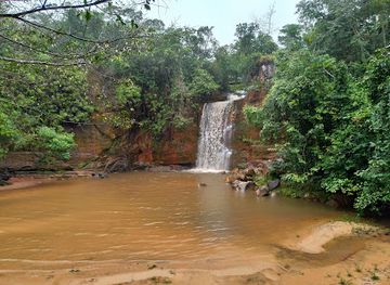 brazil/chapada-dos-guimaraes-national-park/attraction/trilha-cachoeira-dos-namorados-e-cachoeirinha