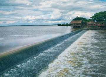 laos/savannakhet-province/attraction/aang-keub-nam-suy