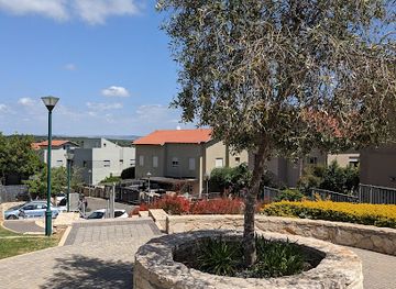 israel/zikhron-ya-akov/attraction/luigi-s-park