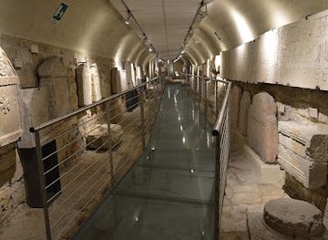 italy/monte-rosa/attraction/roman-forum-and-archaeological-museum