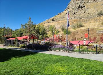 utah/bear-lake/attraction/lava-hot-springs-foundation-world-famous-hot-springs