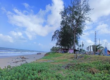 malaysia/kuala-terengganu/attraction/batu-rakit-beach