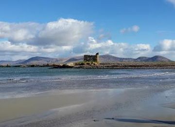 ireland/dingle/attraction/ballinskelligs