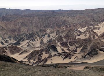 peru/ica/attraction/bosque-de-piedras-metalicas