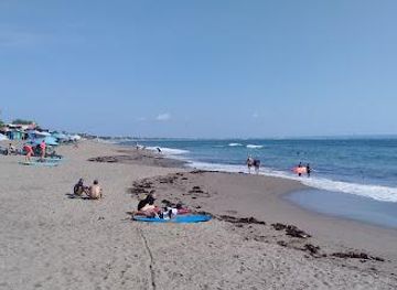 indonesia/bali/attraction/pantai-batu-bolong