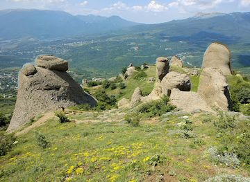 ukraine/crimean-peninsula/attraction/the-valley-of-ghosts