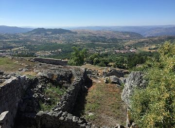 portugal/tras-os-montes/attraction/castelo-e-vila-muralhada-de-ansiaes