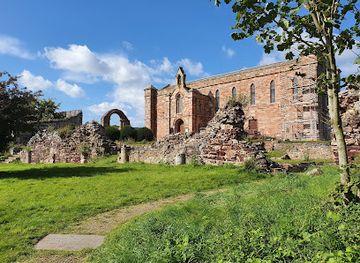 united-kingdom/berwickshire/attraction/coldingham-priory